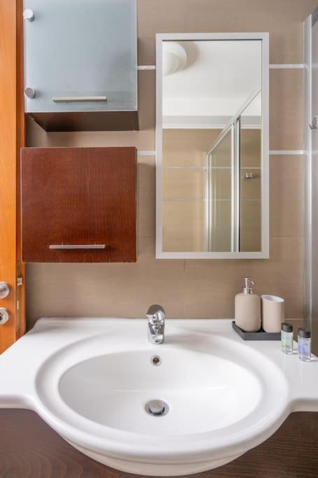 Bright & Elegant 2Bd Apt W/ View Athènes Extérieur photo